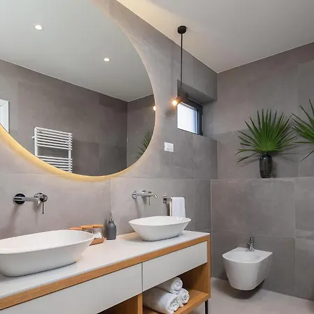 Konstanca Vikendica Sibenik